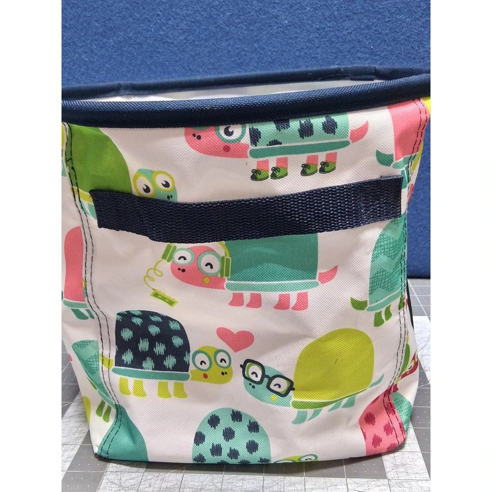 Thirty One Turtle Littles Carry All Caddy White Print Embroidered Letter‎ E